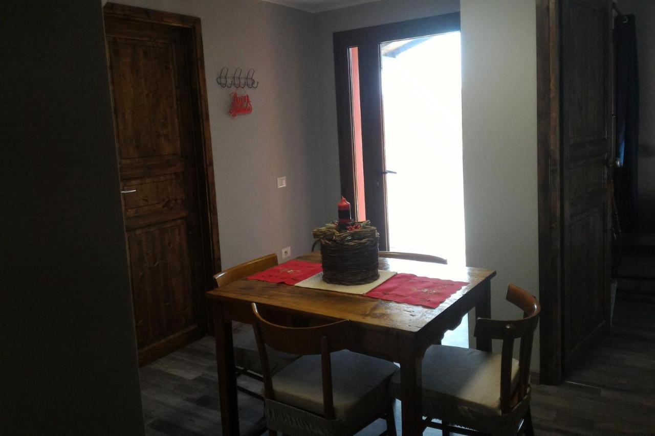 Corona Bed & Breakfast Sardara Esterno foto