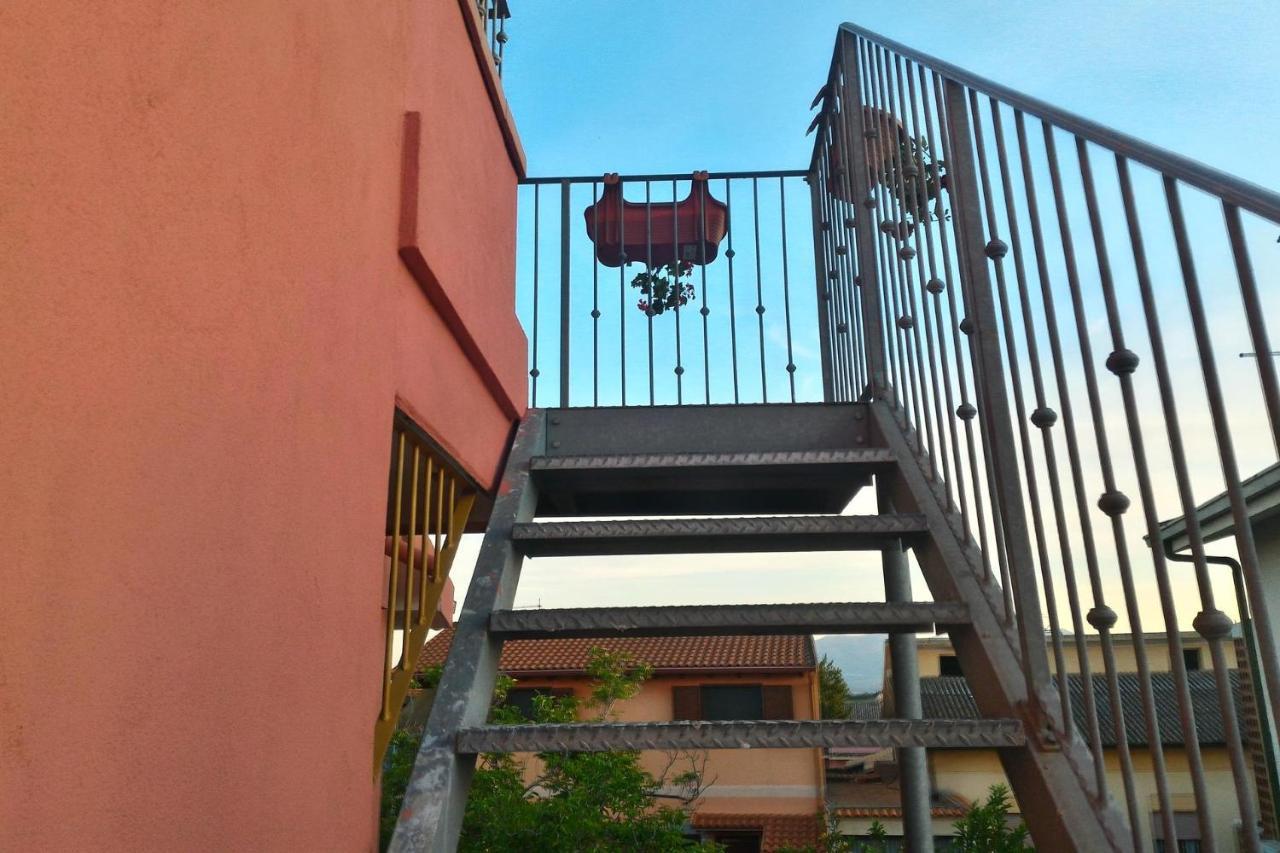 Corona Bed & Breakfast Sardara Esterno foto