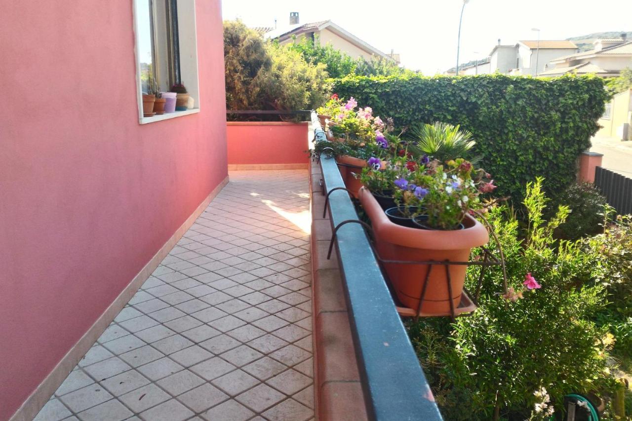 Corona Bed & Breakfast Sardara Esterno foto
