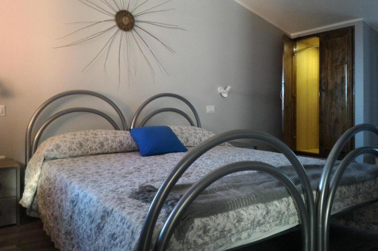 Corona Bed & Breakfast Sardara Esterno foto