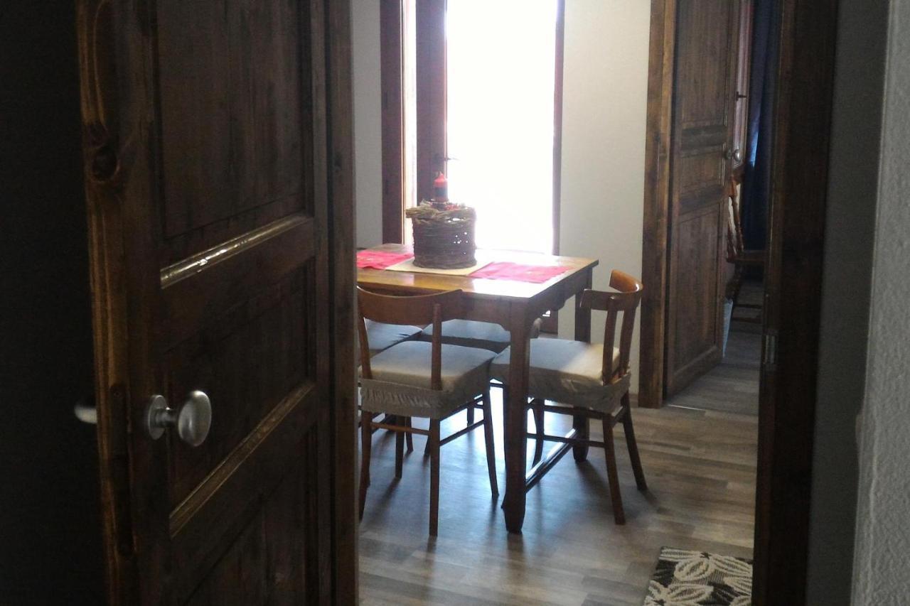 Corona Bed & Breakfast Sardara Esterno foto