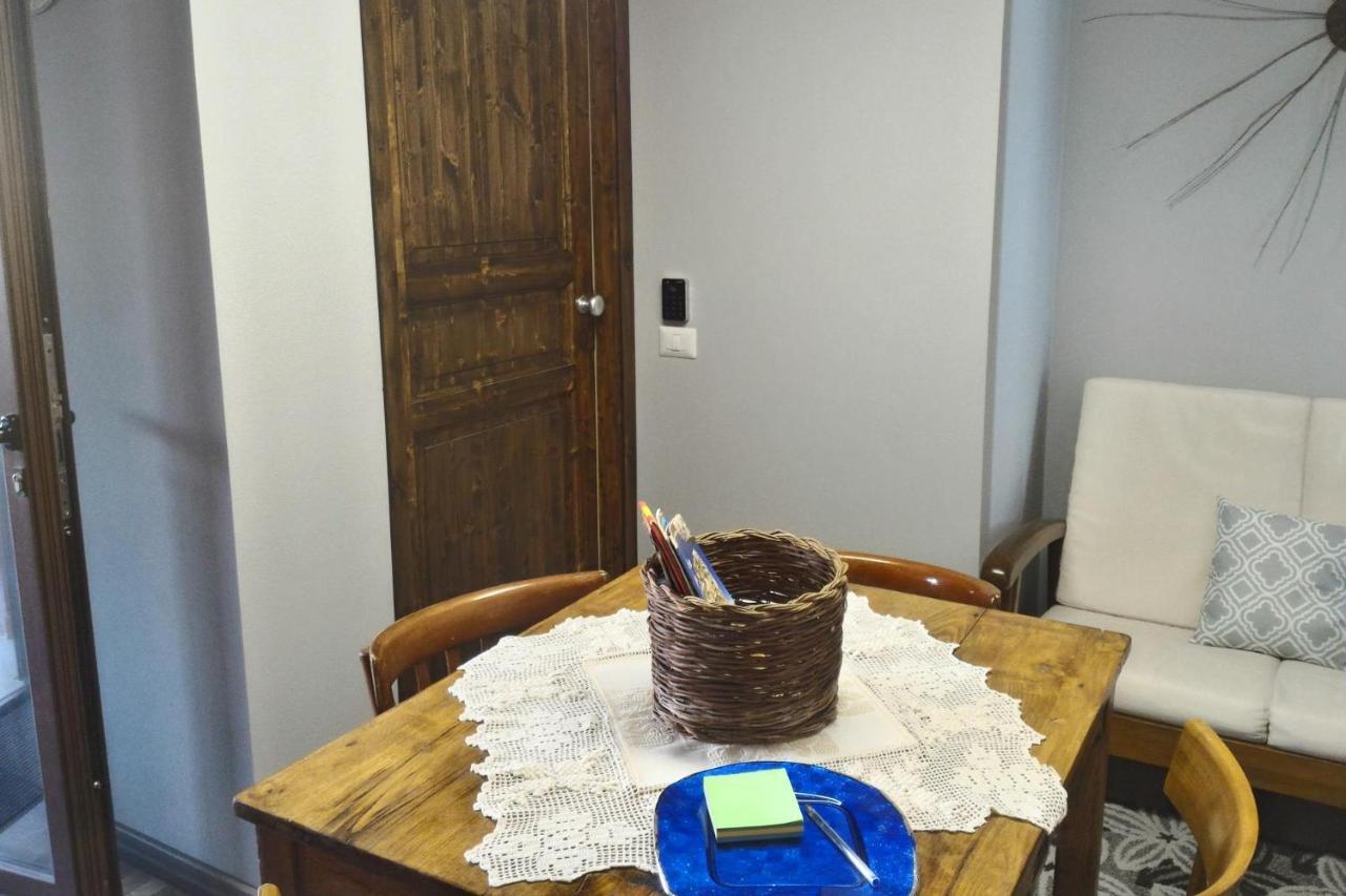 Corona Bed & Breakfast Sardara Esterno foto