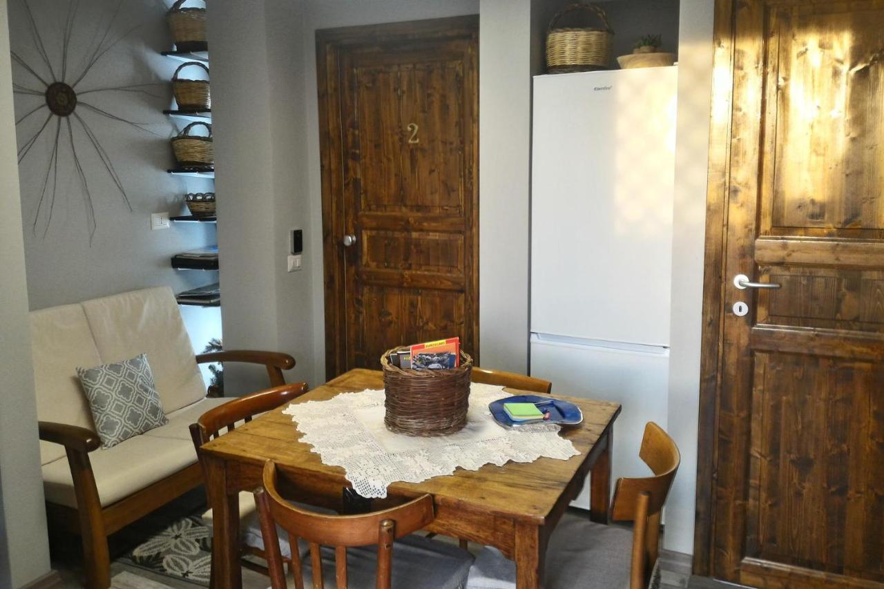 Corona Bed & Breakfast Sardara Esterno foto